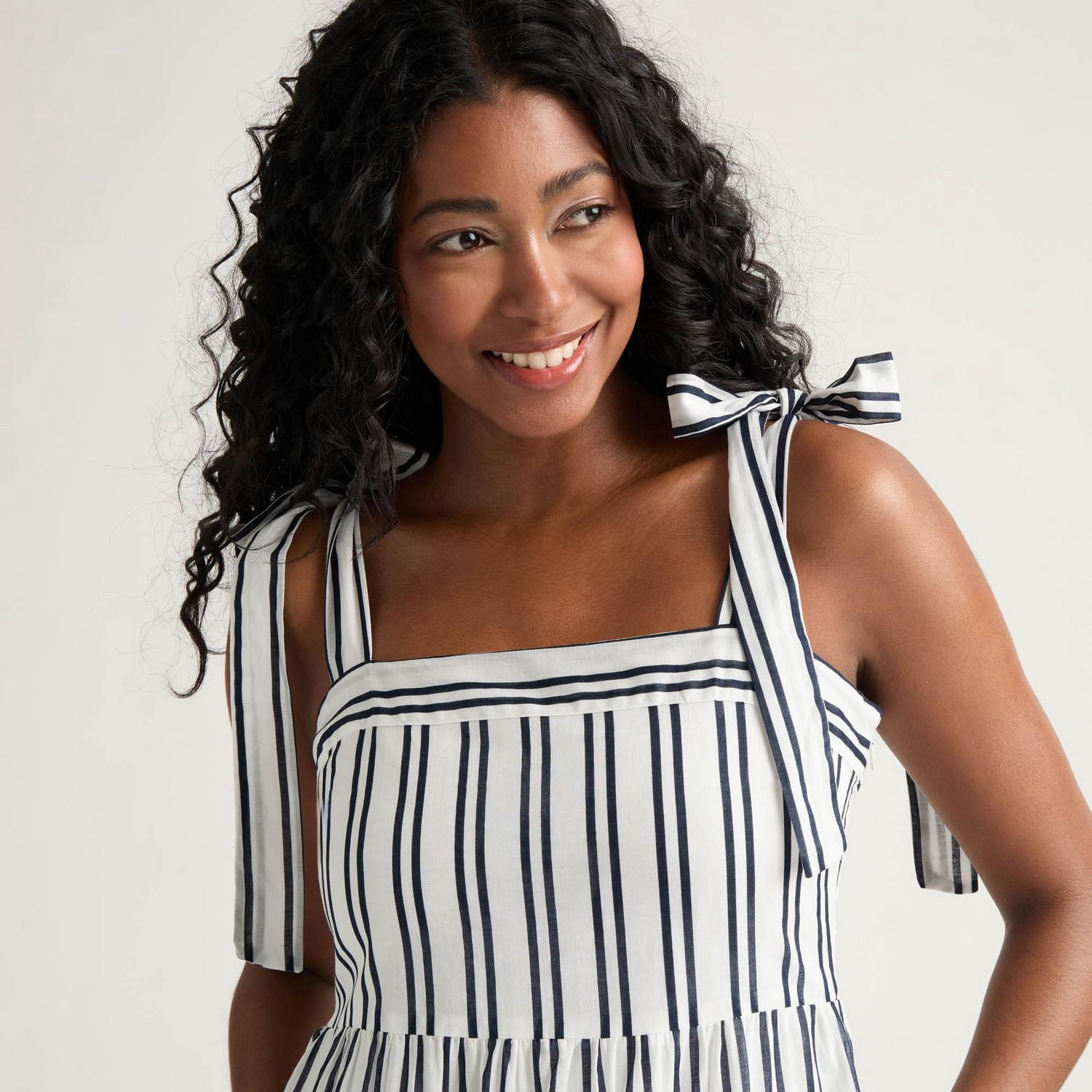 Robe à volants imprimée bretelles tissées Mexx pour femme