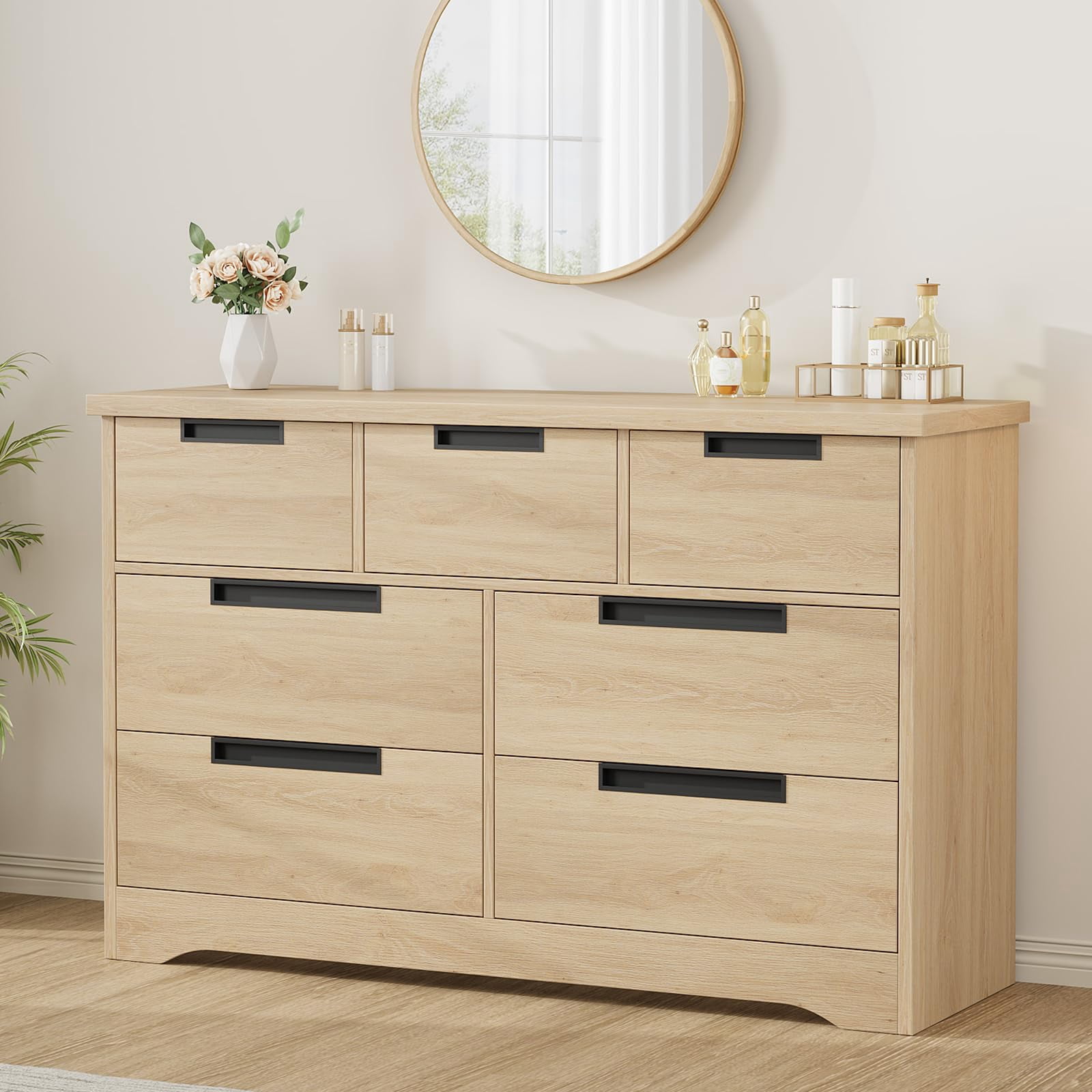 BeesClover 7 Drawer Dresser for Bedroom, Natural Modern Double Dresser Organizer with Embedded Handles Design, Wooden Chest of Drawers for Living Room, Nursery, Hallway