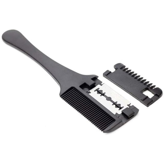 Peigne Coupe-Cheveux, Peigne Rasoir pour Cheveux Fins en ABS et Acier Inoxydable avec Fini Noir. le Peigne Présente une Conception Double Face avec des Dents Fines d'Un Côté et un insert de Lame de Rasoir pour Amincir et Couper les Cheveux. le Couvre-Lame Détachable Est Montré à Côté du Peigne. la Longueur Totale Est d'Environ 19 cm. Convient à une Coiffage Précis et à l'Éclaircissement des Cheveux.