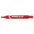 thumbnail image 3 of Marqueur Permanent de Style Bureau, Pointe Biseautée, Jaune, Douzaine Marks-A-Lot Grand, 3 of 6