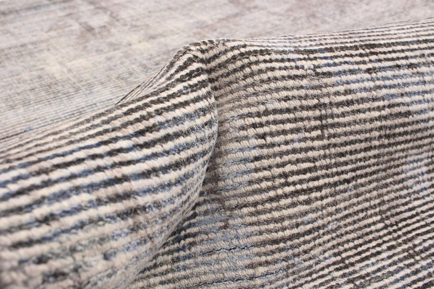 ECARPETGALLERY Tapis Noué à la Main pour Salon, Salle à Manger et Chambre à Coucher Rayé Collection Galleria 5'0" x 7'7" en Gris