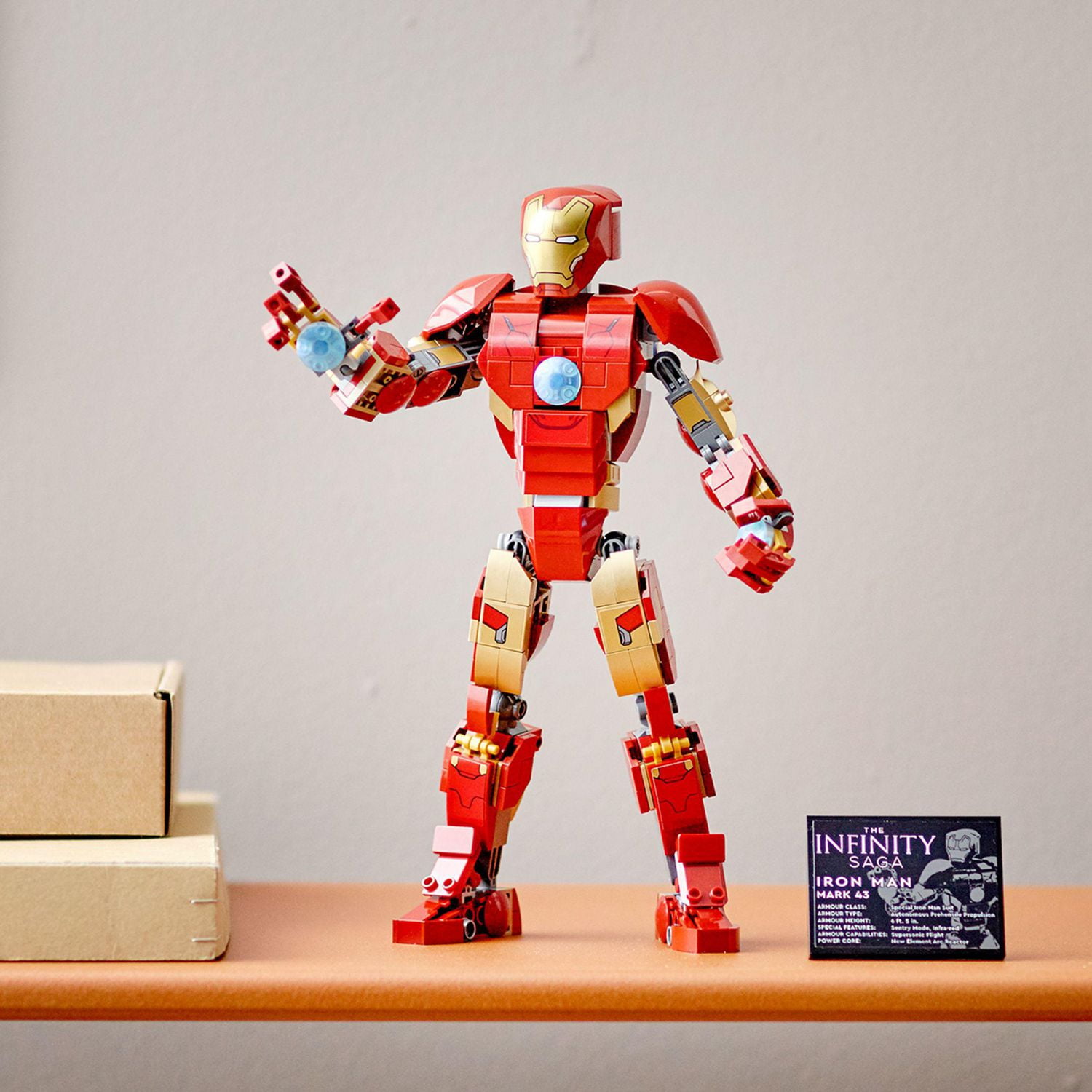 LEGO Marvel Iron Man : La figurine Iron Man 76206 Ensemble de construction (381 pièces)