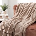 thumbnail image 4 of Swift Home Jeté de luxe en fausse fourrure, 4 of 4