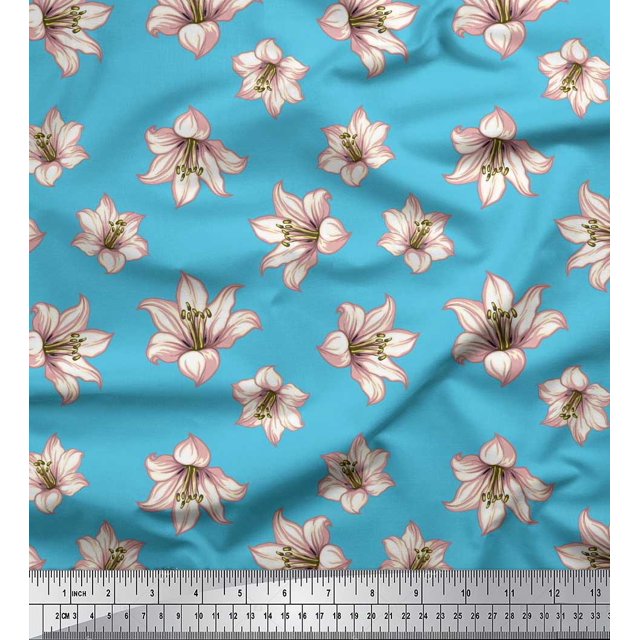 Soimoi Toile de Voile de Coton Bleu Lys Imprimé Floral 1 Yard 56 Inch Wide