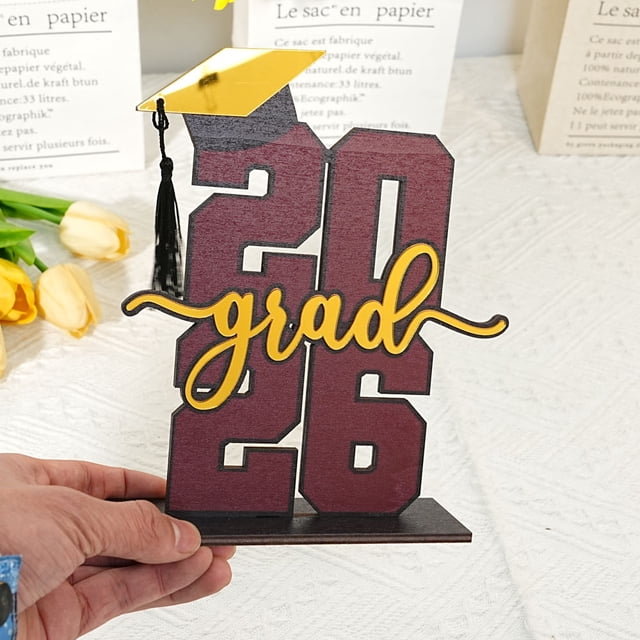 2026 Graduation Season Wooden Tabletop Holiday Decorative Ornament Graduation Season Gift