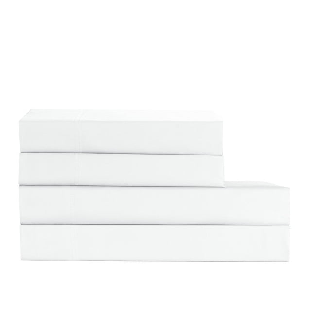 Intuition Ensemble de Draps 4 Pcs 100 % Coton Égyptien - 600 TC - Grand Lit - Blanc. Cet Ensemble de Literie Luxueux Comprend un Drap Plat, un Drap-Housse et Deux Taies d'Oreiller, Tous Fabriqués en Coton Égyptien 100 % avec un Nombre de Fils de 600 pour une texture Soyeuse et Lisse. l'Ensemble Est Montré Parfaitement Plié en Pile, Mettant en Valeur Sa Couleur Blanche Nette et Sa Qualité Supérieure. Idéal pour les Lits Format Grand Lit, Il Offre une Douceur, une Respirabilité et une Durabilité Exceptionnelles pour un Confort Toute l'Année
