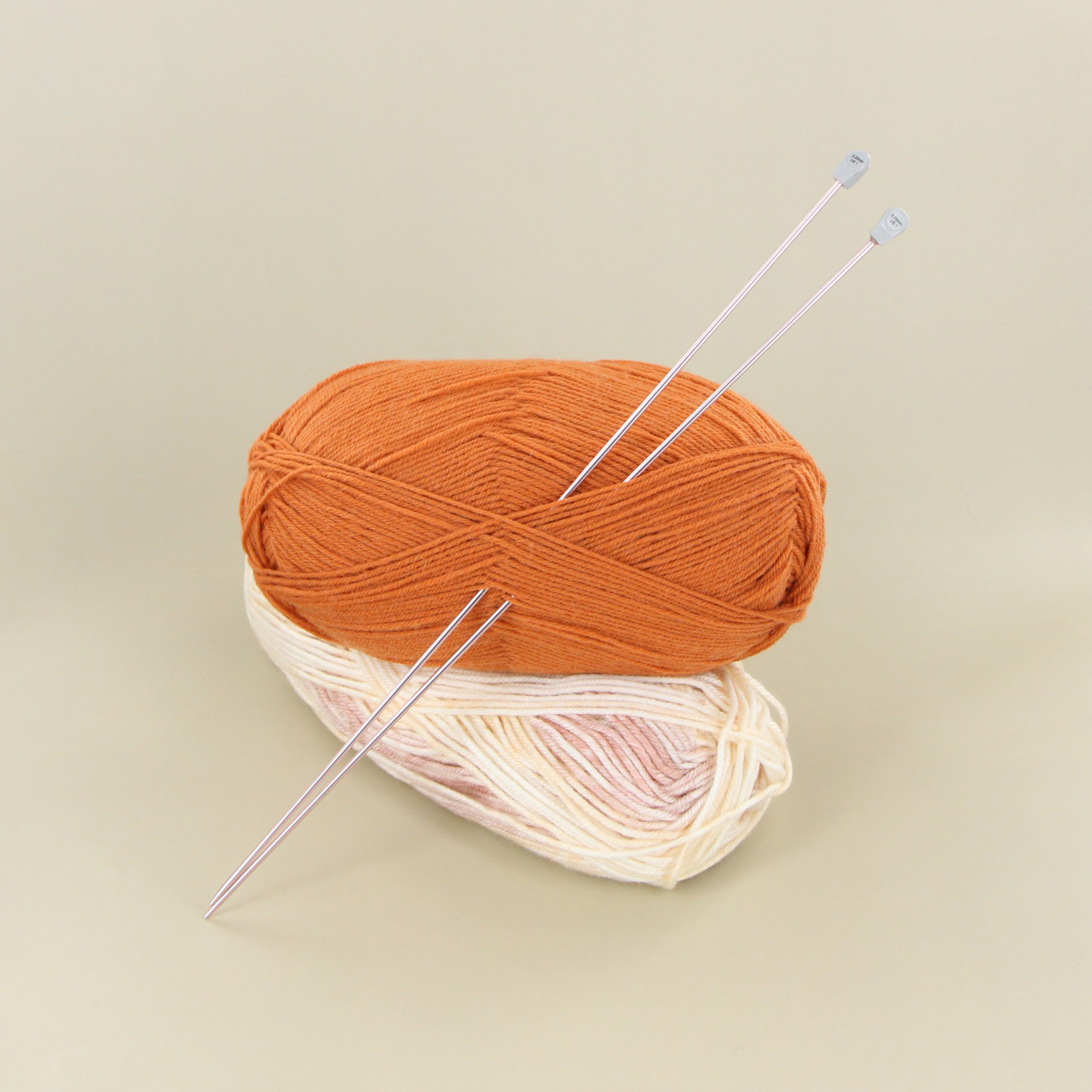 LOVE KNITTING Aiguilles à tricoter droites en aluminium, 30 cm (12 po), 2,25 mm (US 1)