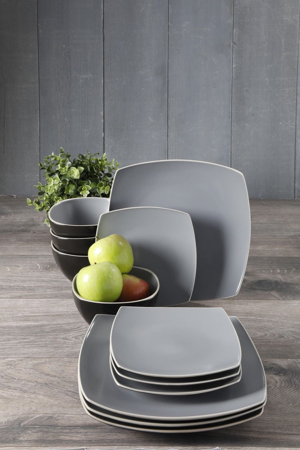 SOHO GRIS 12 PC