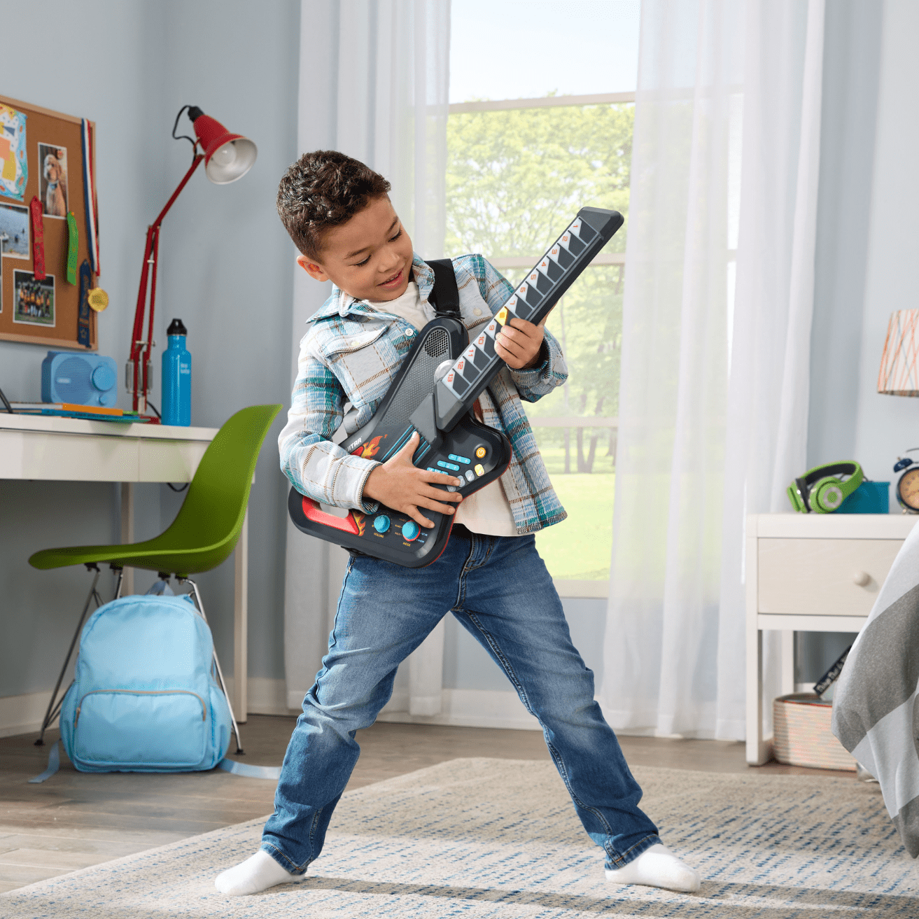 VTech Kidi Guitare Superstar pour créer de la musique, former un groupe, jouer à des jeux et plus encore pour les enfants - Version Française, 5+ Ans