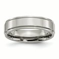 thumbnail image 1 of Taille de Bande Polie 6mm Bord Strié Titane 11, 1 of 3
