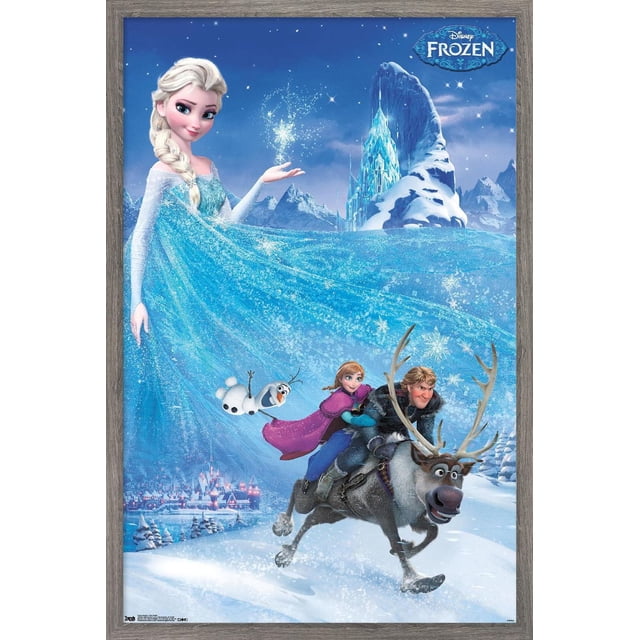 La Reine des Neiges de Disney - Affiche Murale Aventure en une Feuille, 22,375 Po x 34 Po Montrant Elsa dans une Robe Bleu Étincelant Créant des Flocons de Neige, avec Olaf le Bonhomme de Neige, Anna et Kristoff Chevauchant Sven le Renne à Travers une Scène Enneigée, avec le Château de Glace et des Montagnes Enneigées en Arrière-Plan sous un Ciel Nocturne Clair. Cette Affiche Convient pour Décorer des Chambres, des Salles de Jeux Ou des Espaces de Fête.