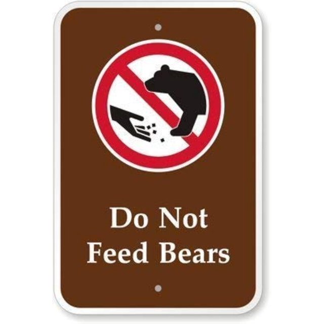 Lilyanaen Aluminum Sign Do Not Feed Bears Graphic 12" x 8"