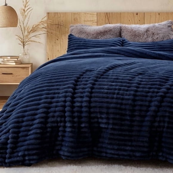 Sasttie Fluffy Comforter Set Queen 3 Pieces - Super Soft & Fuzzy Navy Blue Comforter Set for Winter Warm Fleece Bedding, 1 Luxury Heavy Faux Fur Down Alternative Comforte