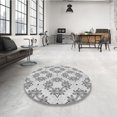thumbnail image 4 of Ahgly Tapis de Zone Carré Transitionnel Gris Canon Lavable en Machine, 8 Pieds Carré, 4 of 7