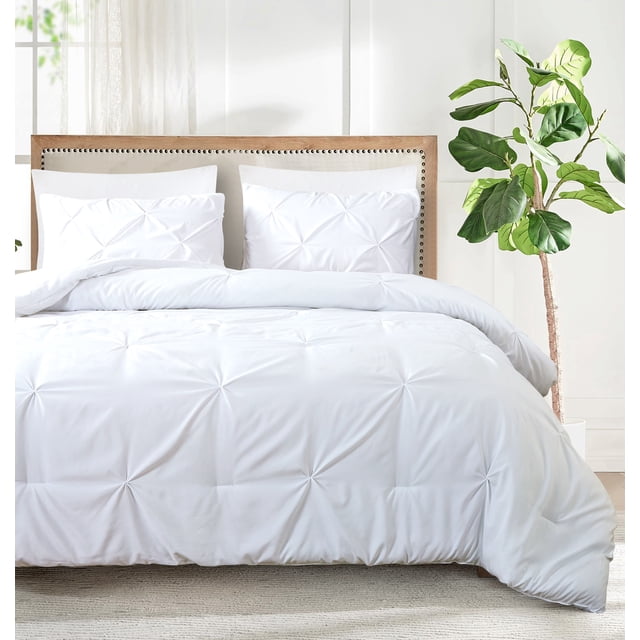 Marina Decoration Ultra Soft Luxury Fluffy Goose Down Alternative Solid Geometric Pintuck Tufted Bedding Set Pinch Pleated Comforter Set with Ruffled Shams, White Color