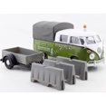 thumbnail image 3 of Motormax 79676 Volkswagen T1 Pickup avec Auvent Vert et Blanc avec Remorque Service Routier Échelle 1-24 Voiture Modèle Moulée sous Pression, 3 of 5