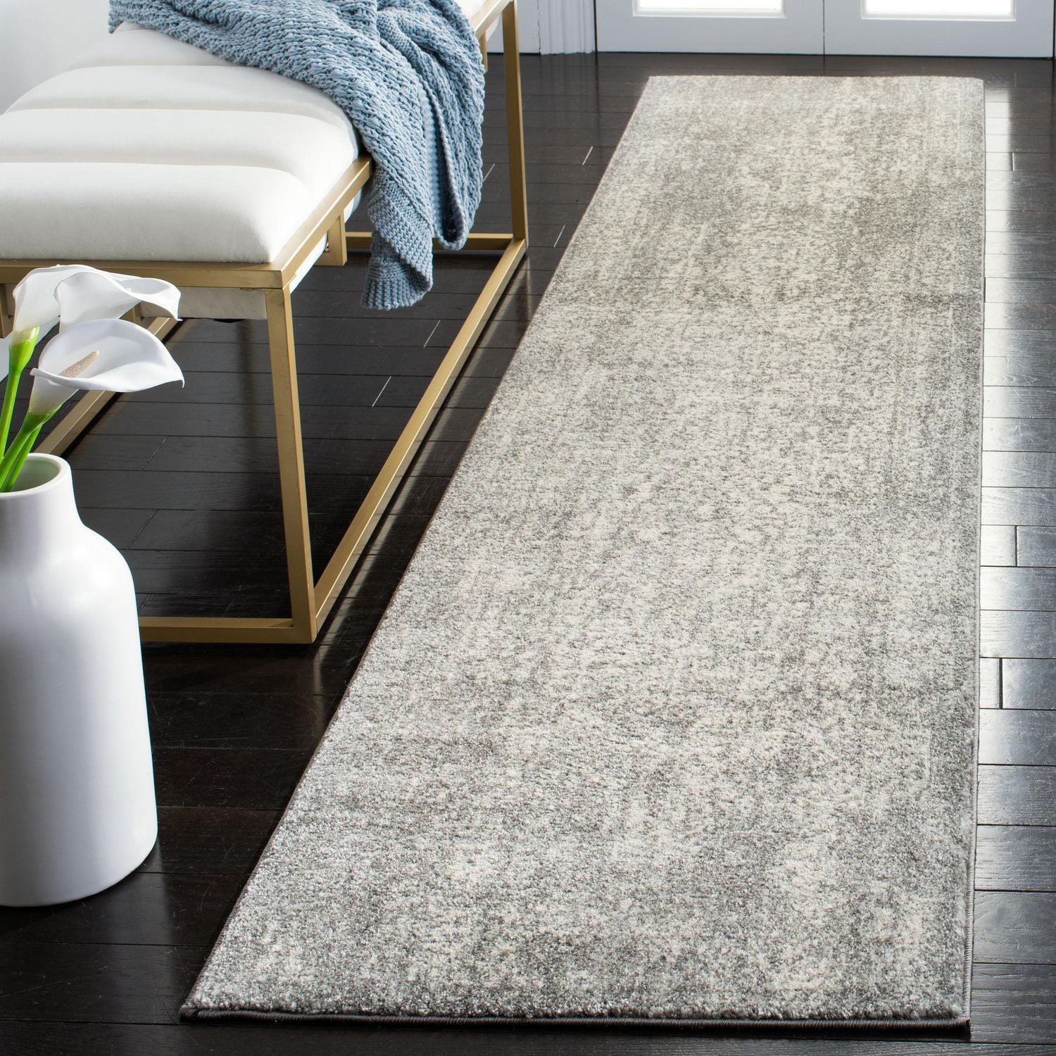 Safavieh Evoke Trena Traditional Area Rug