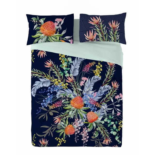 Gouchee Home Proteas Ensemble de Housse de Couette Très Grand avec Literie Florale Réversible 3 Pcs Présentant des Fleurs de Protéa Audacieuses et des Plantes Sauvages sur un Fond Bleu Marine, avec un Côté Inversé Vert Menthe. Fabriqué en percale de Coton Respirante 100 % Certifié Oeko-Tex, avec Fermetures à Glissière et Attaches d'Angle pour un placement Sécurisé de la Couette.