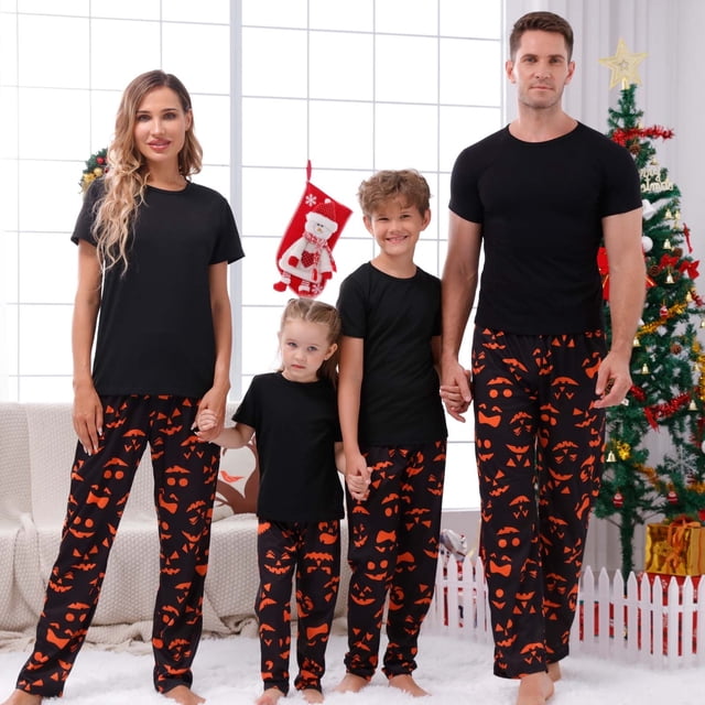 TIMIFIS Pyjamas d'Halloween pour la Famille pour Femmes/hommes Pyjamas des Fêtes d'Halloween Ensembles Assortis Tenue de Nuit 2 Pcs Combinaison Toile d'Araignée Fantômes Citrouille Squelette Haut et Pantalon Tenue Tenue d'Intérieur Hiver