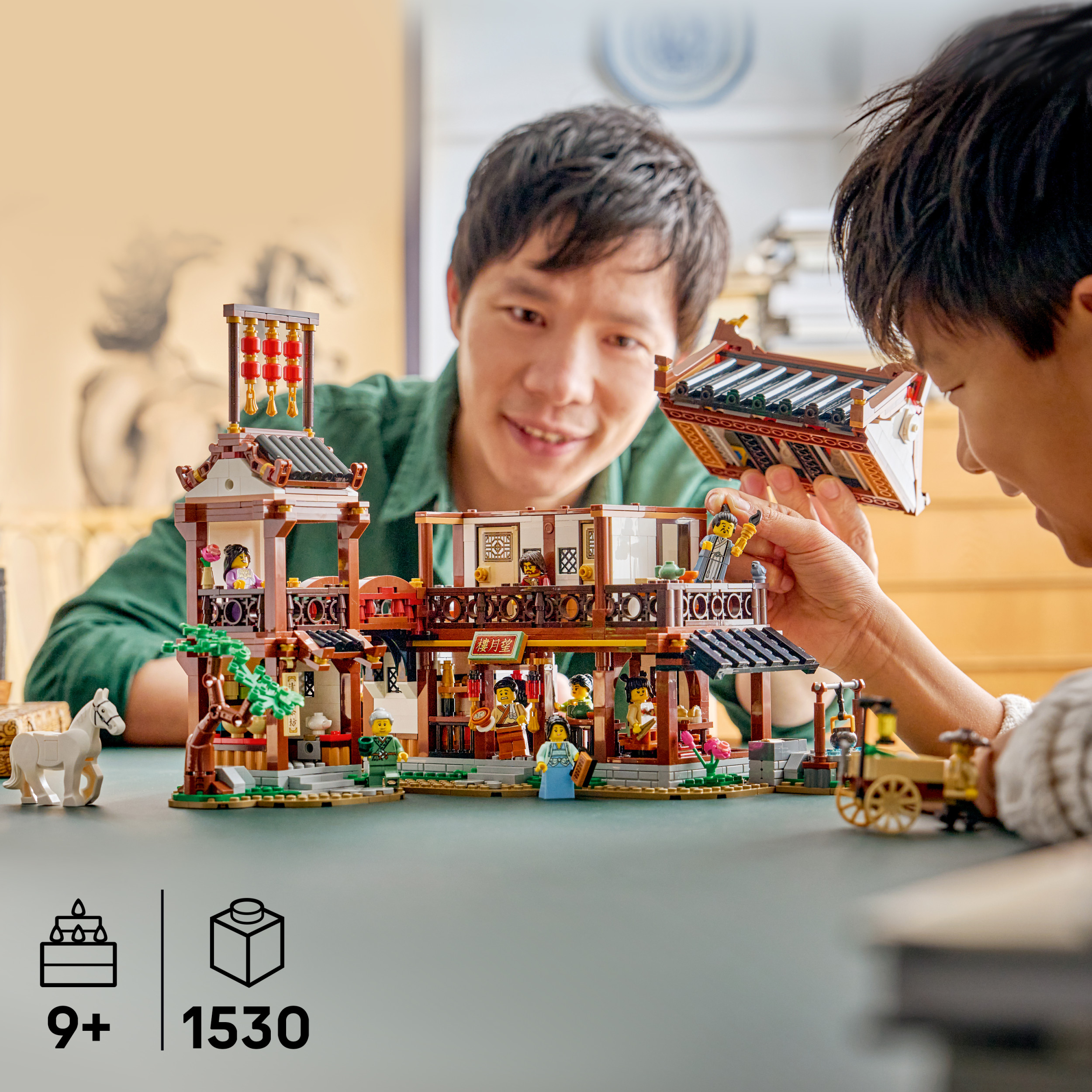 LEGO Chinese Festivals Ancient Moon-Gazing Inn - Building Toy for Boys & Girls, Ages 9+ - Spring Festival Decorations & Craft Kit - 80121