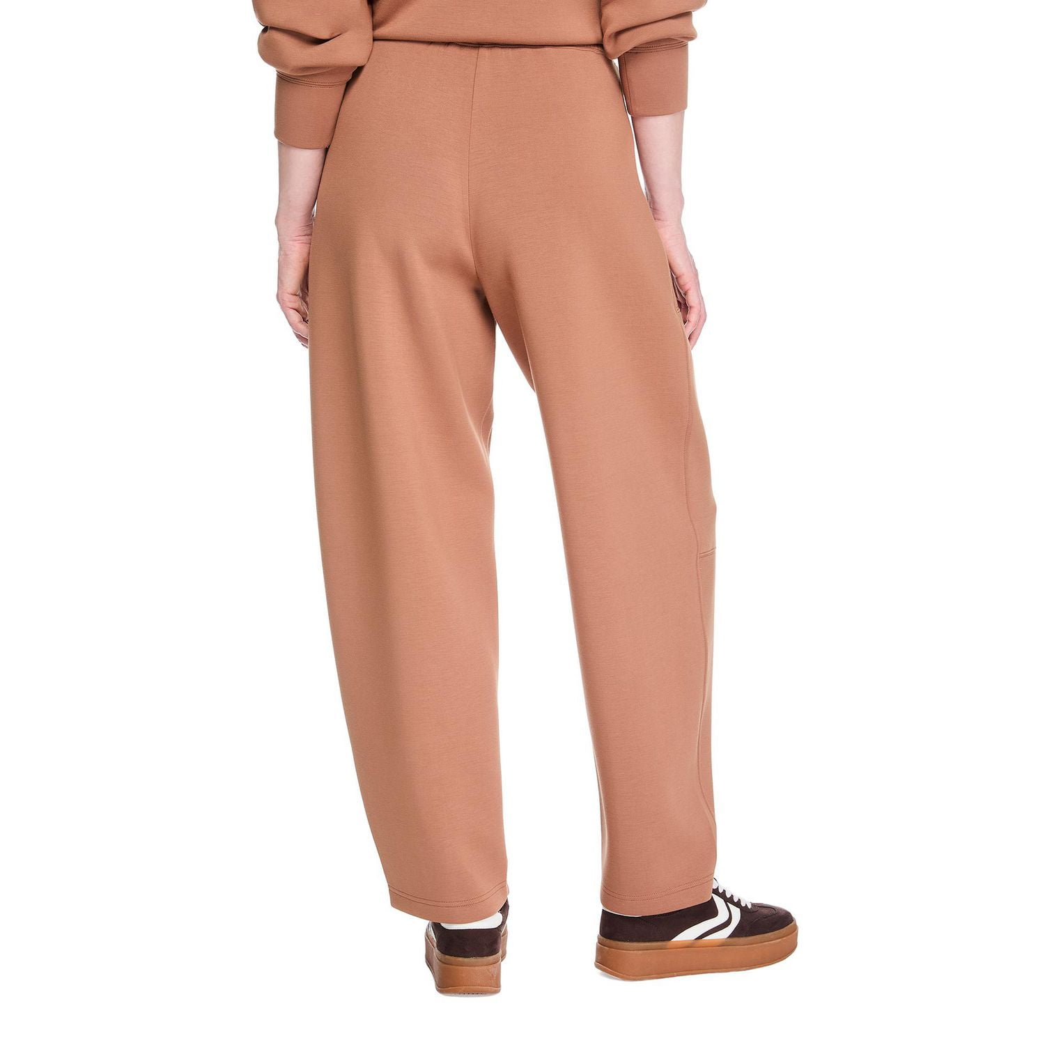 Pantalon de survêtement en tricot doux à coupe baril George pour femmes