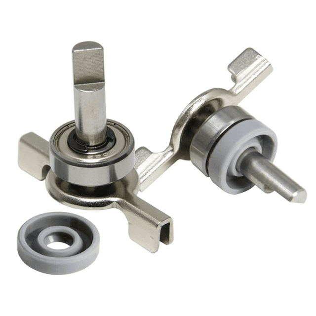 2 Pcs Pièce d'Assemblage d'Arbre de Réparation de Machine à Pain Accessoire de Machine à Pain Couleur photo, avec Deux Couteaux à Pain en Métal à construction durable et accents Gris. Idéal pour la Réparation de Machine à Pain, Améliorant l'Efficacité de la Cuisson dans les Cuisines Domestiques, Boulangeries Professionnelles et Cours de Pâtisserie.