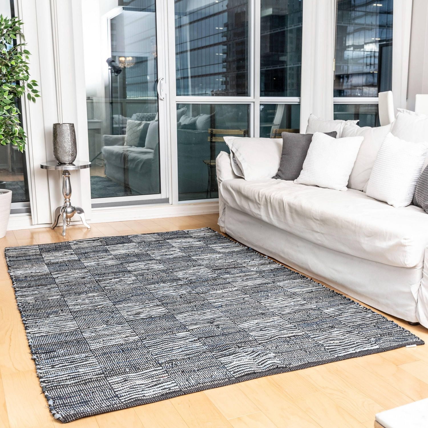 Tapis de chiffon fait main en cuir denim damier Fabstyles pour salon, couloir, patio