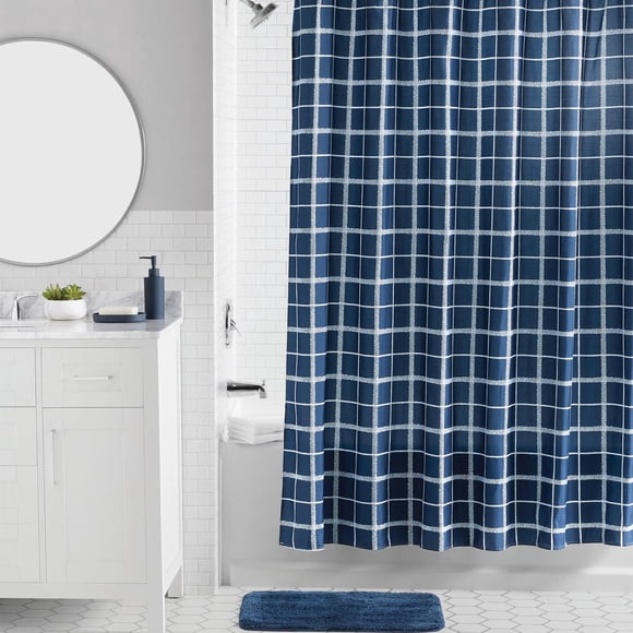 Ensemble de salle de bain Mainstays de 16 pièces à carreaux bleu marine – Rideau de douche en tissu avec tapis, crochets, distributeur de savon et plateau