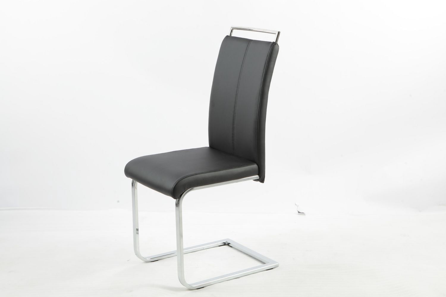 Chaises de salle à manger Aerys Max en PU noir (ensemble de 4)