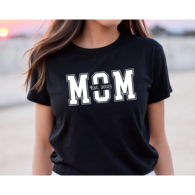 BAYCREWS T-Shirt Personnalisé Maman Est Rendez-Vous, T-Shirt Cadeau Fête des Mères, Cadeau Personnalisé pour Maman, Cadeau pour Épouse, T-Shirt Maternité, Révélation de Grossesse