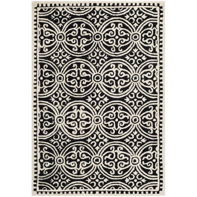 Safavieh Cambridge Collection CAM123E Handmade Moroccan Geometric Black and Ivory Premium Wool Runner (2'6" x 8')