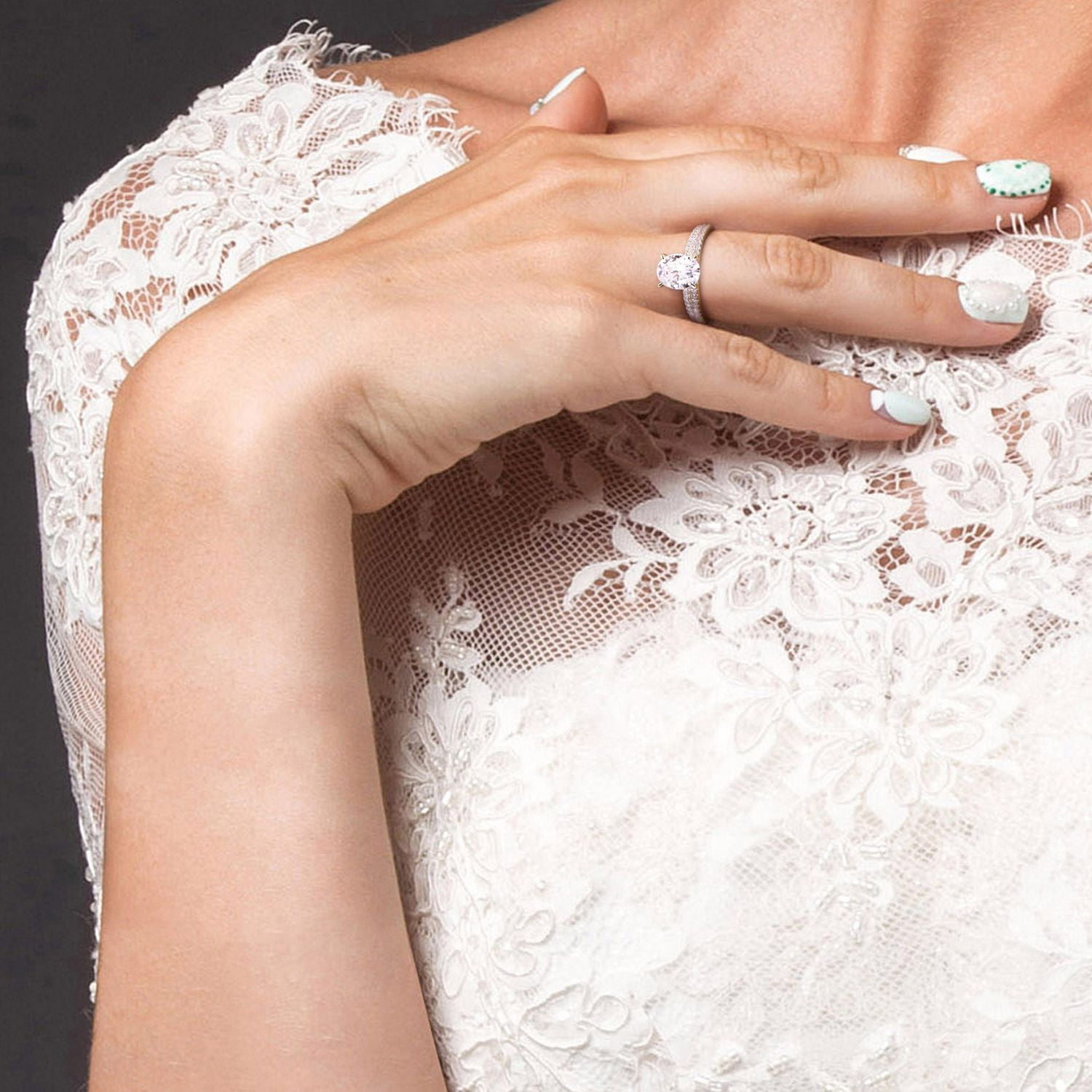Ensemble de mariée ovale Miabella avec 2 Carat PPT Moissanite et 1/4 Carat PT Diamond en or jaune 14K