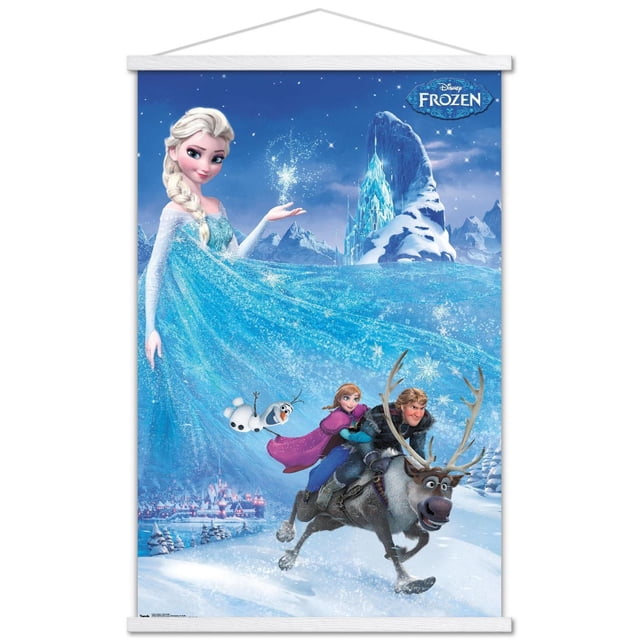 La Reine des Neiges de Disney - Affiche Murale Aventure en une Feuille, 22,375 Po x 34 Po Représentant Elsa dans une Robe Bleu Étincelant Lançant une Magie de Glace avec une Toile de Fond de Montagne Enneigée et de Château de Glace, pendant Qu'Anna et Kristoff Chevauchent Sven le Renne à Travers la Neige, avec Olaf à Proximité, Convient à la Décoration Murale de Chambre Ou de Salle de Jeux.