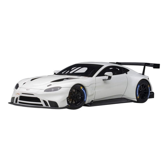 Aston Martin 2018 Vantage Gte Le Mans Pro White With Carbon Accents 1/18 Model Car By Autoart 81806