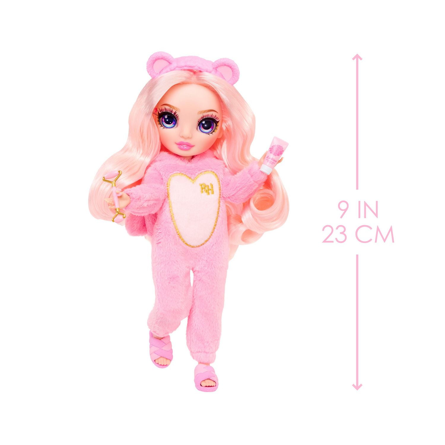 Soirée pyjama Rainbow High Jr High – Poupée articulée Bella (rose) de 9 po (23 cm)