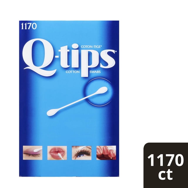 Q-tips Boîte de Cotons-Tiges avec 1170 Unités sur Fond Bleu, Présentant une Grande illustration de Cotons-Tiges Blancs. l'Emballage Comprend des images Montrant des Usages pour le Maquillage des Yeux, le Soin des Lèvres, le Soin des Cils et le Retouche de Vernis à Ongles. Ces Cotons-Tiges Ont des Embouts en Coton Doux et des Bâtonnets en Papier Flexibles, Convenant aux Tâches Détaillées de Beauté et de Soins Personnels.