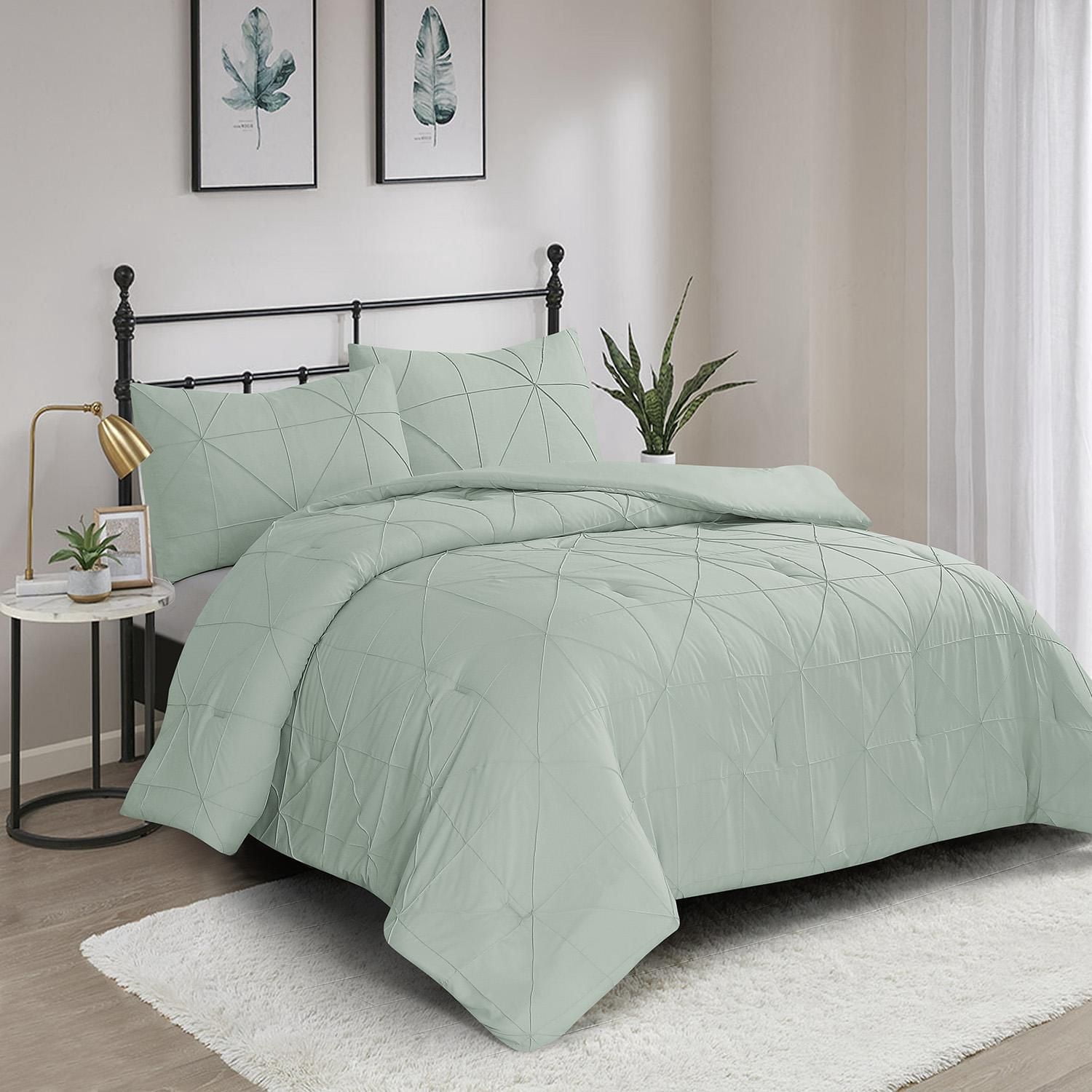3 Pieces Hartford Pintuck Comforter Set