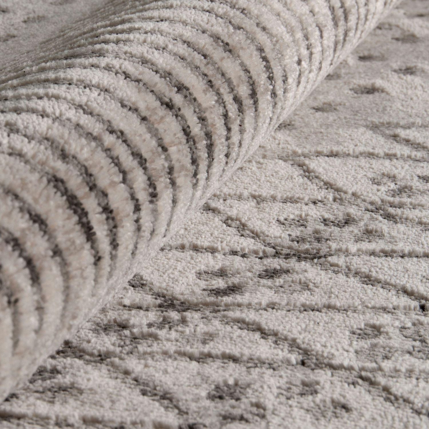 Tapis tissé brun et gris Zunthus