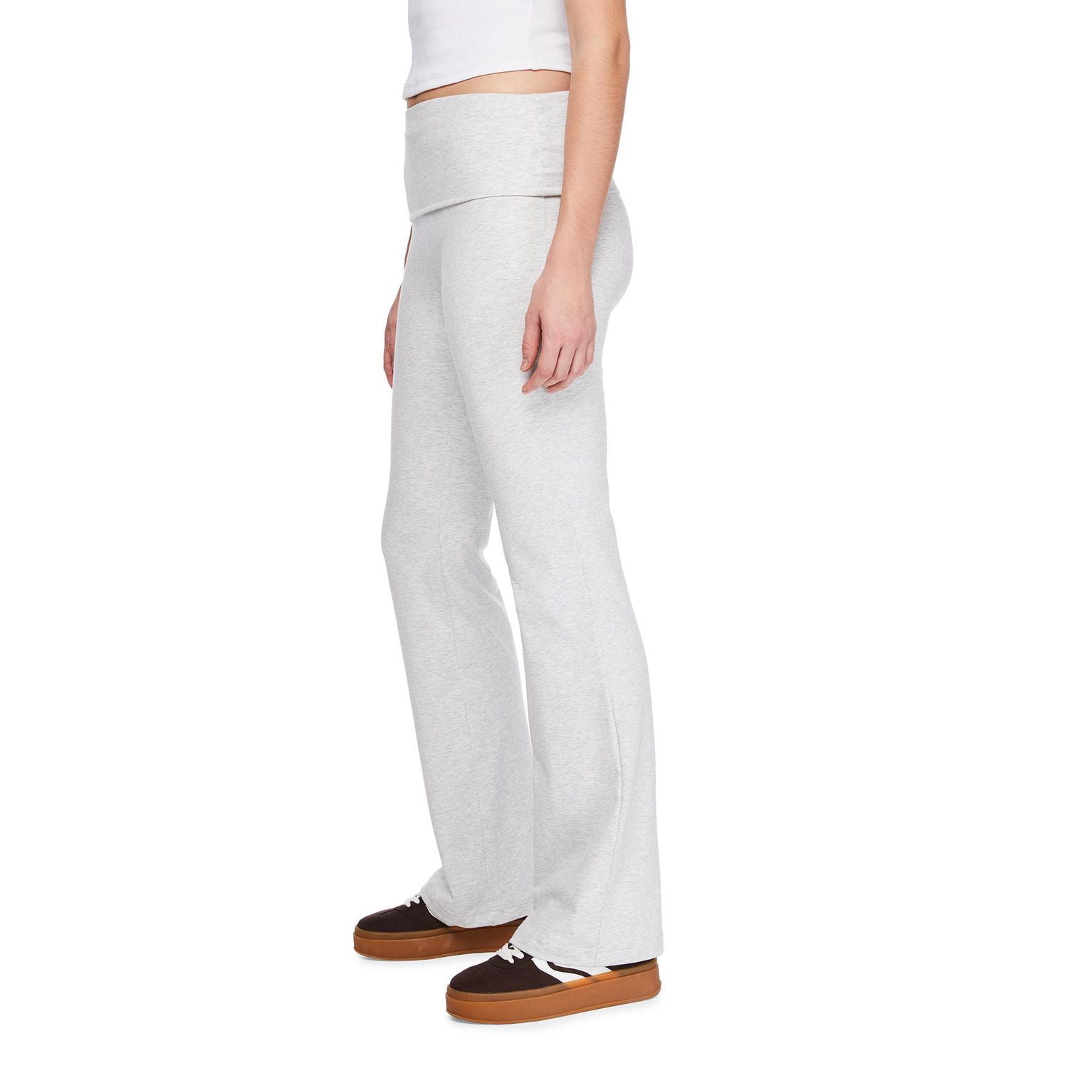 No Boundaries Women's High Rise Flare Legging