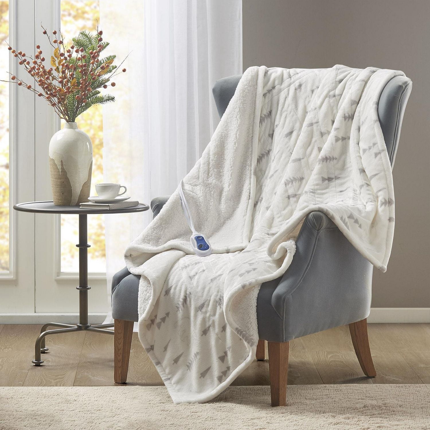 Beautyrest Plush to Sherpa Heated Throw
