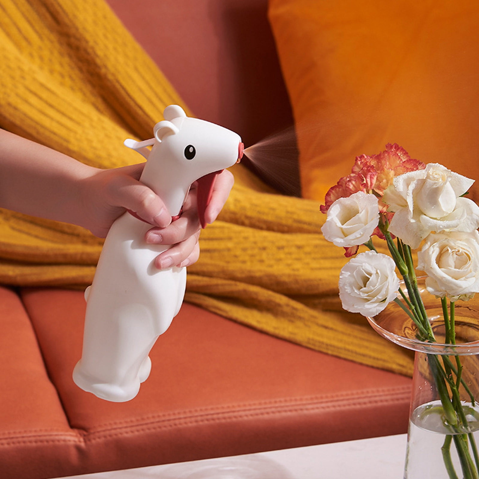 Watering Can 500ML, Xinsrenus Manual Spray Small Watering Kettle, Plastic Watering Bottle for Indoor Outdoor Garden Balcony