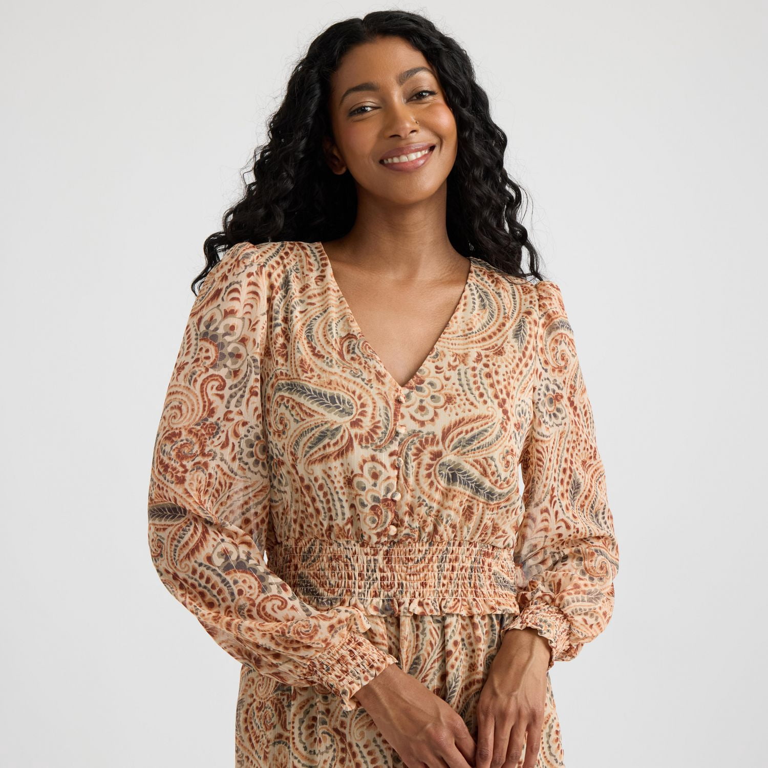 Robe maxi à col en V avec détails volants et manches bouffantes de Mexx pour femmes