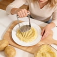 thumbnail image 4 of TIELUTT Presse-Purée Robuste en Acier Inoxydable Presse-Purée avec Hachoir à Ail Ergonomique Annulaire en Acier Inoxydable Râpe de Cuisine pour Ail Plat Presse-Purée Robuste en Acier Inoxydable, 4 of 8