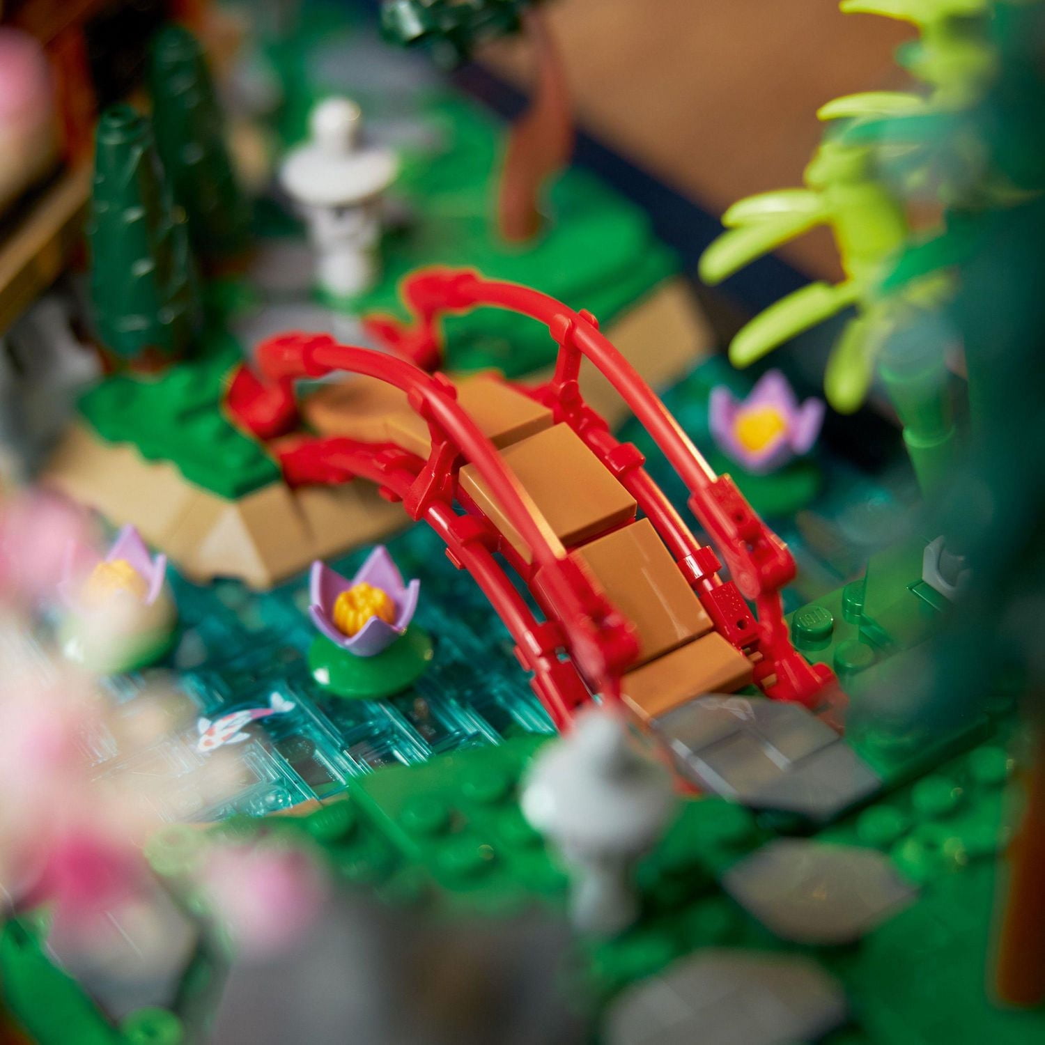 LEGO Icons Le jardin paisible 10315 Ensemble de construction (1363 pièces)