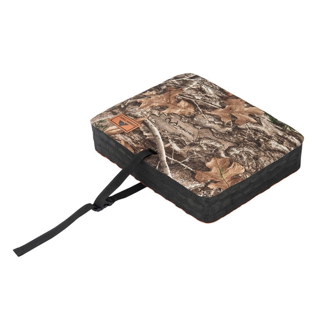 Ozark Trail Coussin de Chasse en Mousse Réversible avec Dessus à Motif Camouflage et Dessous orange Vif, Panneau Latéral Noir, et Sangle de Transport Ajustable, Mesurant 15,5 par 12 par 3 Pouces, Léger et portable pour une Utilisation Extérieure sur Sol Dur Ou Humide, Convient Aussi comme Rembourrage Supplémentaire pour Tabourets de Chasse Ou Supports d'Arbres.
