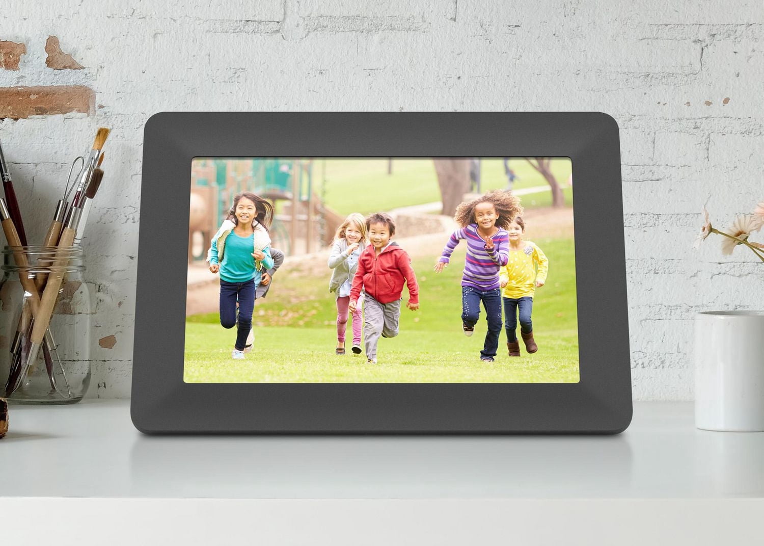 Cadre photo numérique WIFI 10" avec écran tactile IPS et mémoire de 8 Go