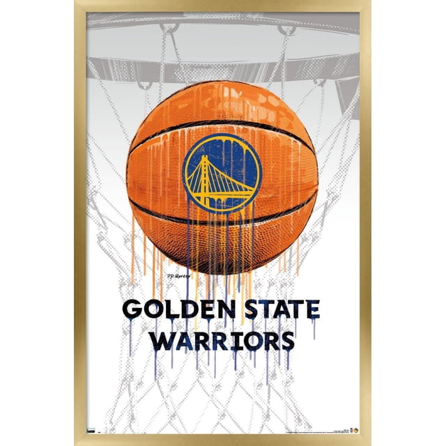 NBA Golden State Warriors - Affiche Murale Drip Ball 20, 22,375 Po x 34 Po Mettant en Vedette un Grand Ballon de basketball orange avec le logo des Golden State Warriors en style Peinture Goutte à Goutte Bleu et Jaune, sur Fond de Panier de basketball en Niveaux de Gris et Filet, Encadrée en Bois Clair. Convient à la Déco Maison à Thème Sportif, aux Résidences Étudiantes Ou aux Bureaux.