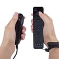 thumbnail image 3 of Manette Wii Remote Plus et Nunchuck avec Étui en Silicone et Dragonne - (Produit de 3e Partie), 3 of 7