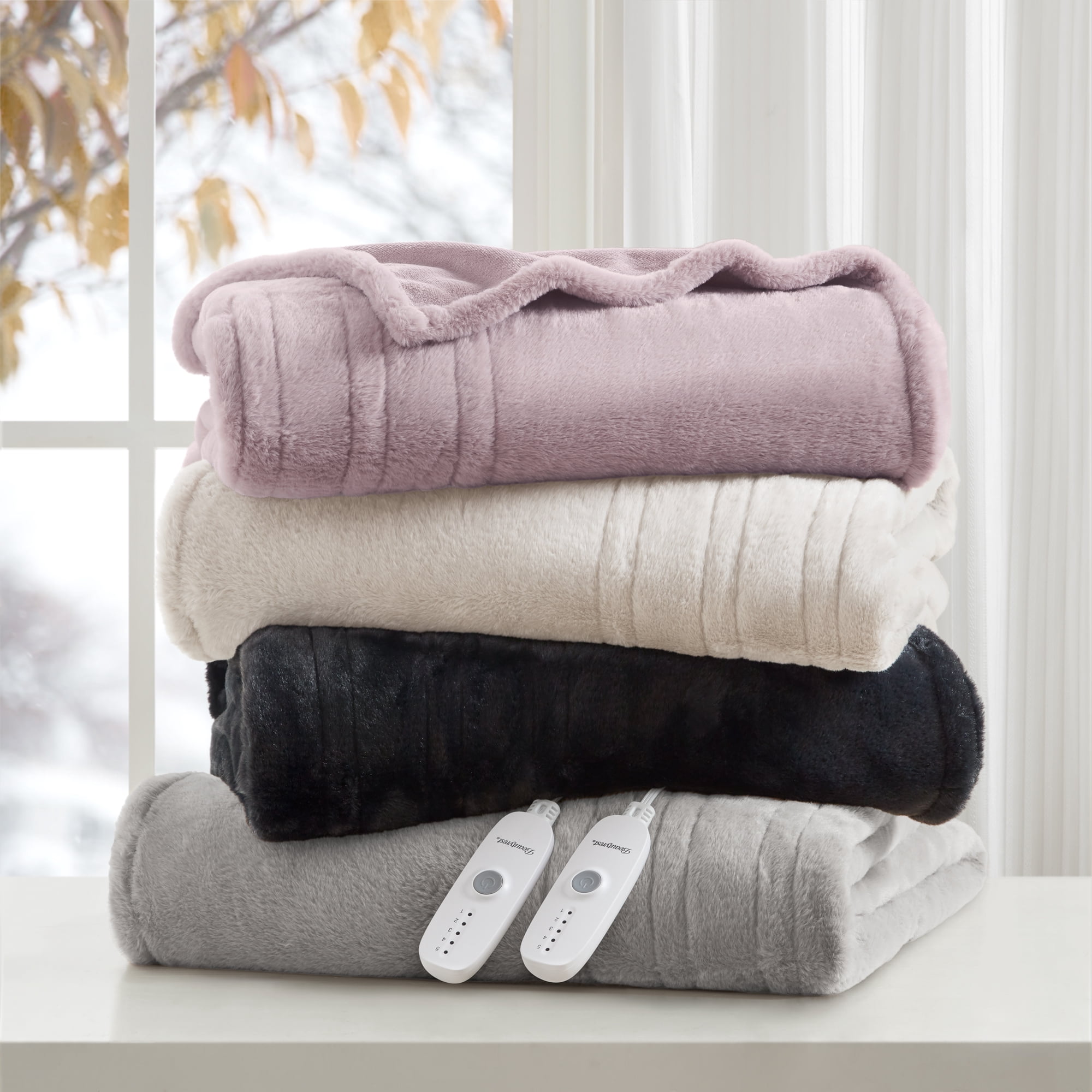 Beautyrest Luxury Faux Fur Heated Blanket