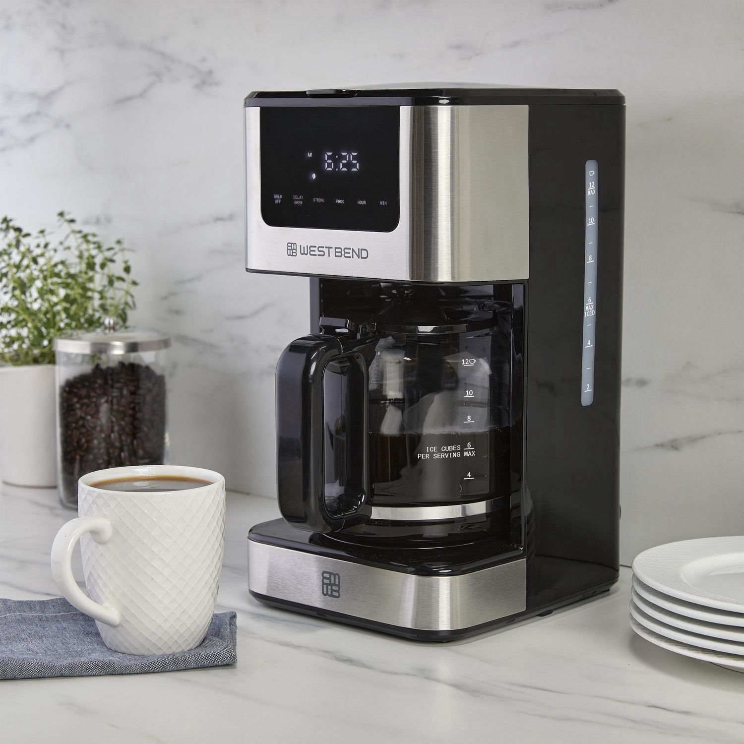 Cafetière 12 tasses, chaud et glacé West Bend, en acier inoxydable (CMWB12BK13)